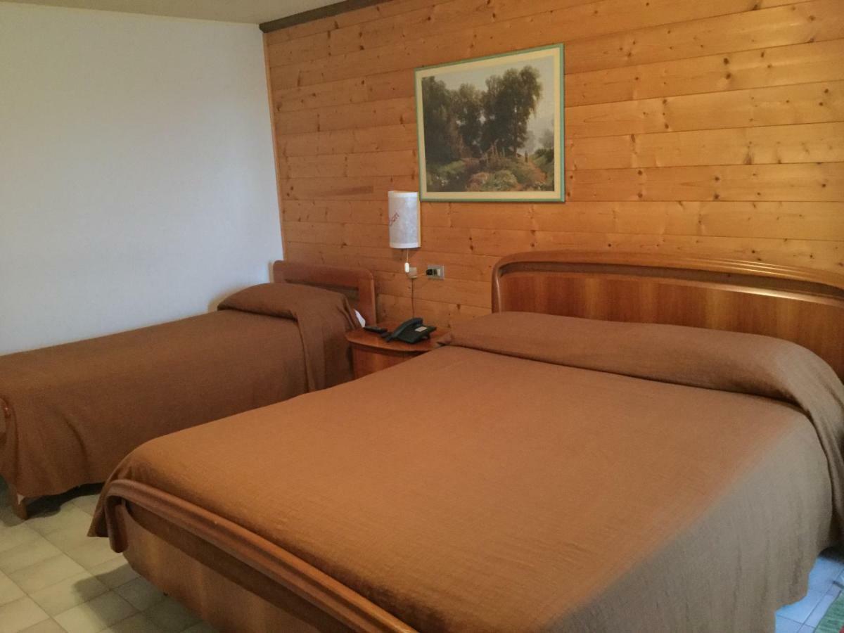 אסיאגו Albergo Ciori מראה חיצוני תמונה