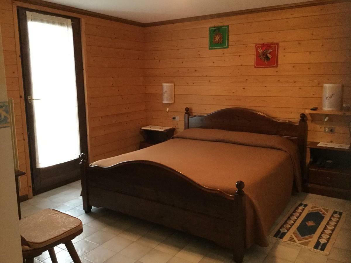 אסיאגו Albergo Ciori מראה חיצוני תמונה