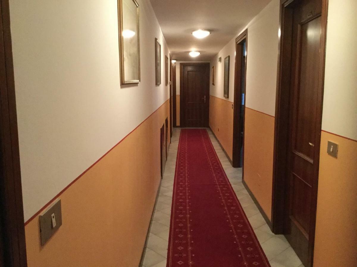 אסיאגו Albergo Ciori מראה חיצוני תמונה